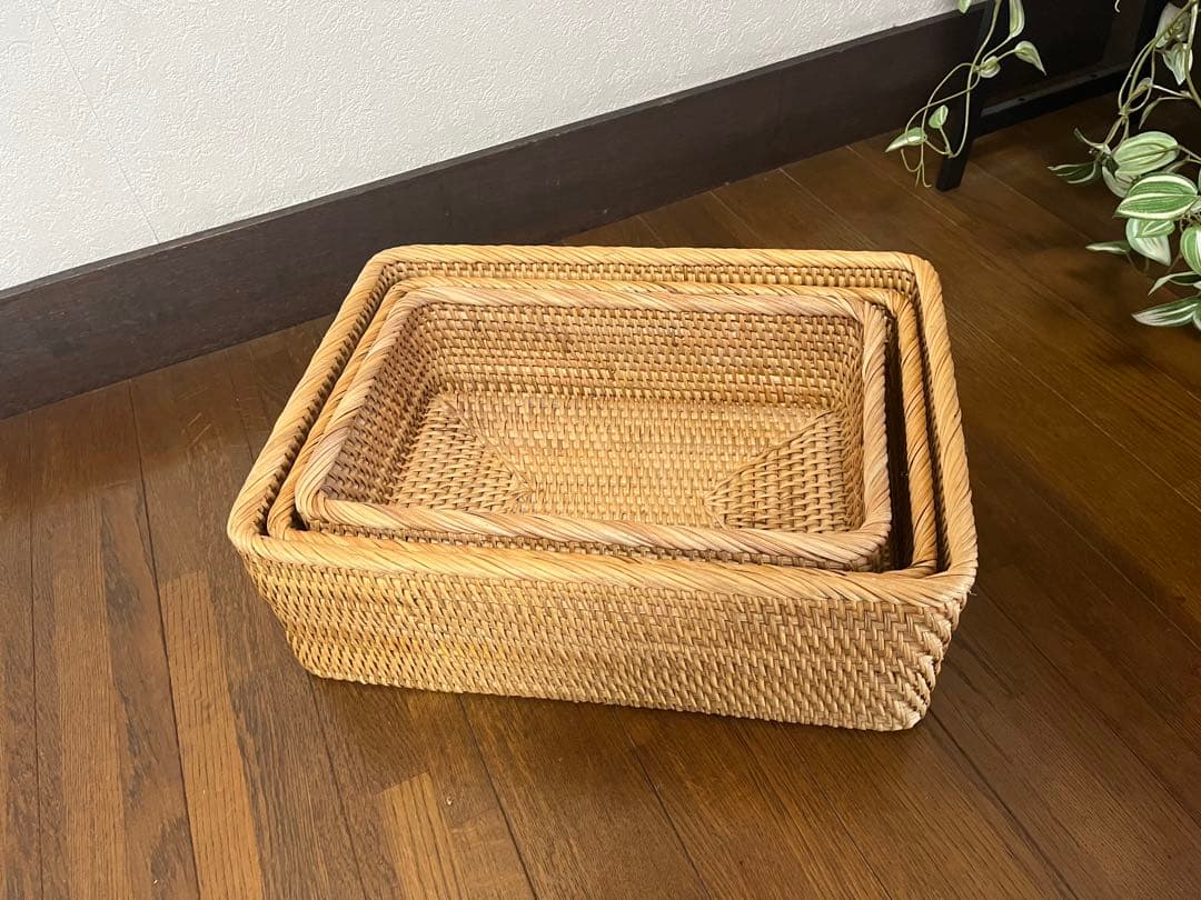 ラタン　カゴ　トレー