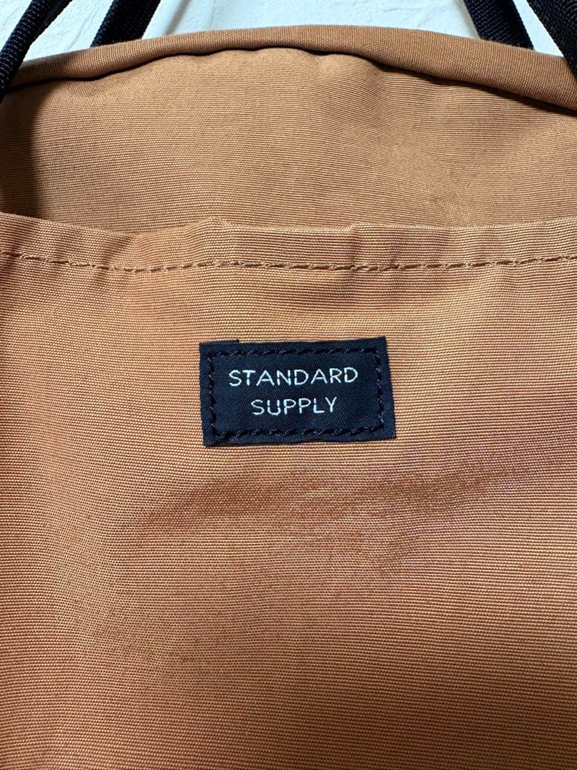 スタンダードサプライ ワラルー リュック モカ