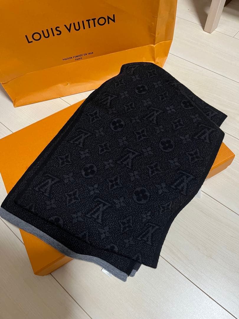 ルイヴィトン　モノグラム　マフラー