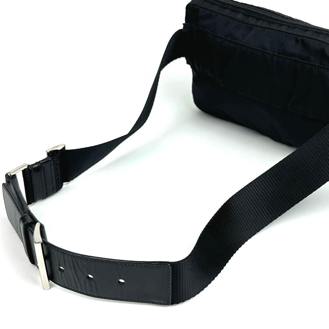 マーメイド★プラダ 三角ロゴ ボディバッグ シルバー金具 裏地総柄ナイロン