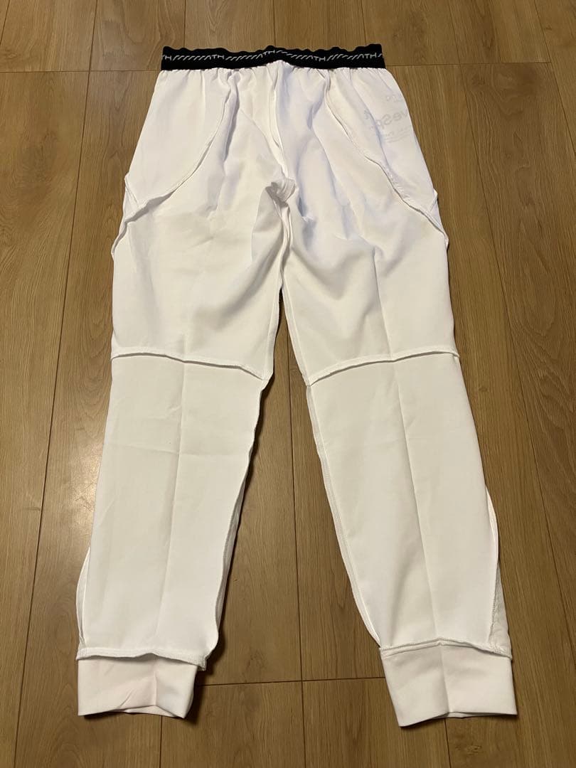 新品 未使用 デサント ムーブスポーツ パンツ 白 メンズ L トレーニング 冬