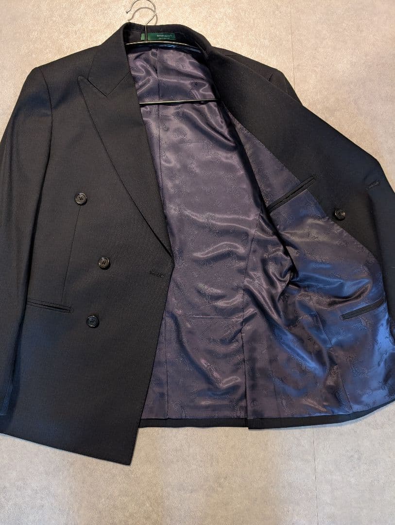 ダブルスーツ　セットアップ　ビジネス、フォーマルスーツ