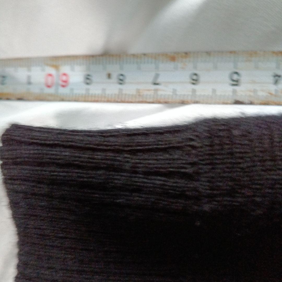 ヴェルサーチ黒のフルジップアップセーター Vエンブレム付き