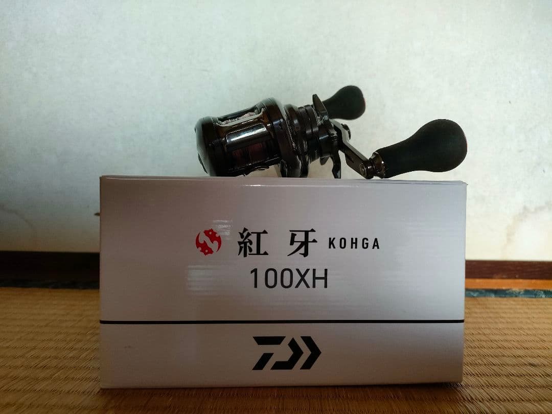 ダイワ 紅牙 100XH リール　いろんな道具おまけ
