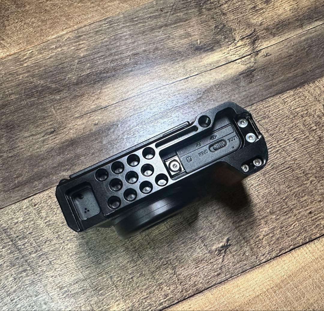 SONY VLOGCAM ZV-1 ブラック　グリップ付き