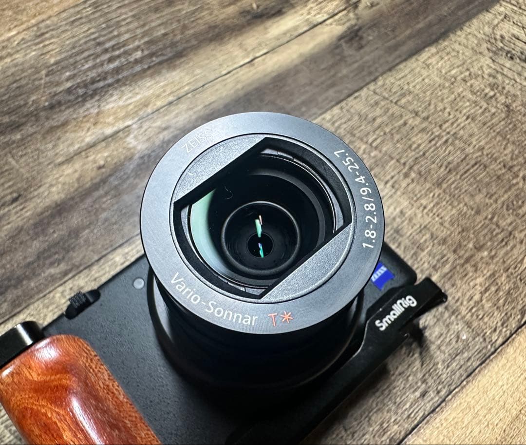 SONY VLOGCAM ZV-1 ブラック　グリップ付き