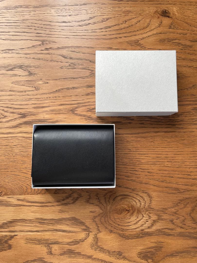 pvcクリアバック ハチは、つきません