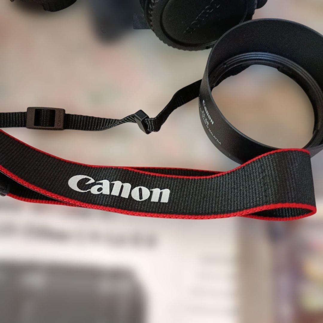 Canon EOS Kiss X7 ダブルズームキット　たくさんオマケ付き