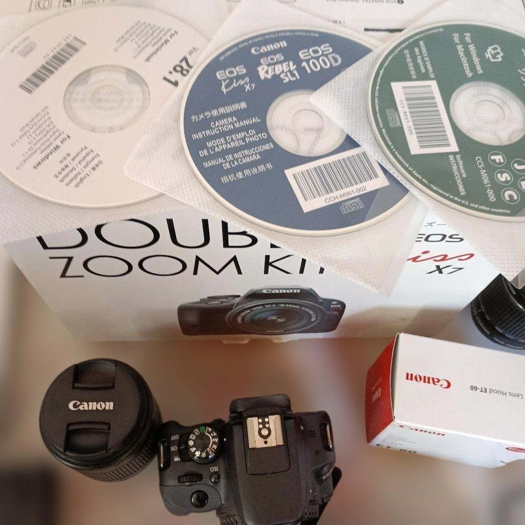 Canon EOS Kiss X7 ダブルズームキット　たくさんオマケ付き