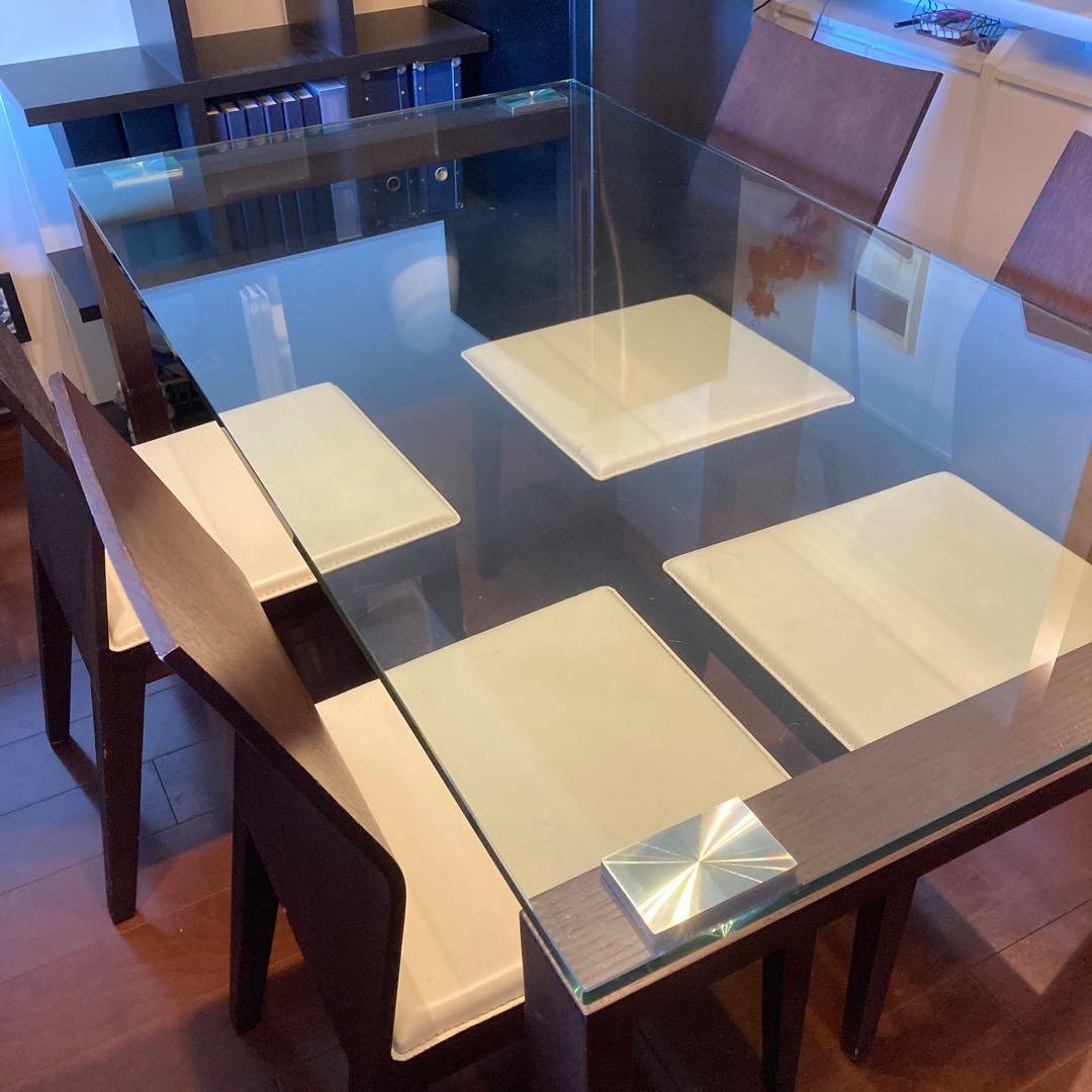 a-flat ガラス製ダイニングテーブル セット　4人用《モダン／オシャレ》