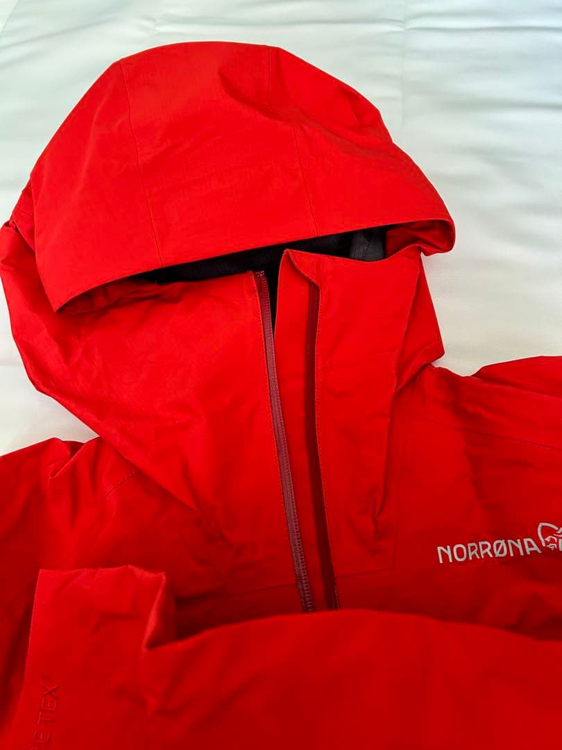 NORRØNA Trollveggen Gore-Tex Light Pro