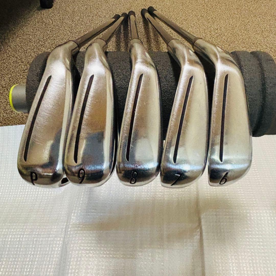 テーラーメイド　グローレG カーボン Rシャフト アイアンセット 5本