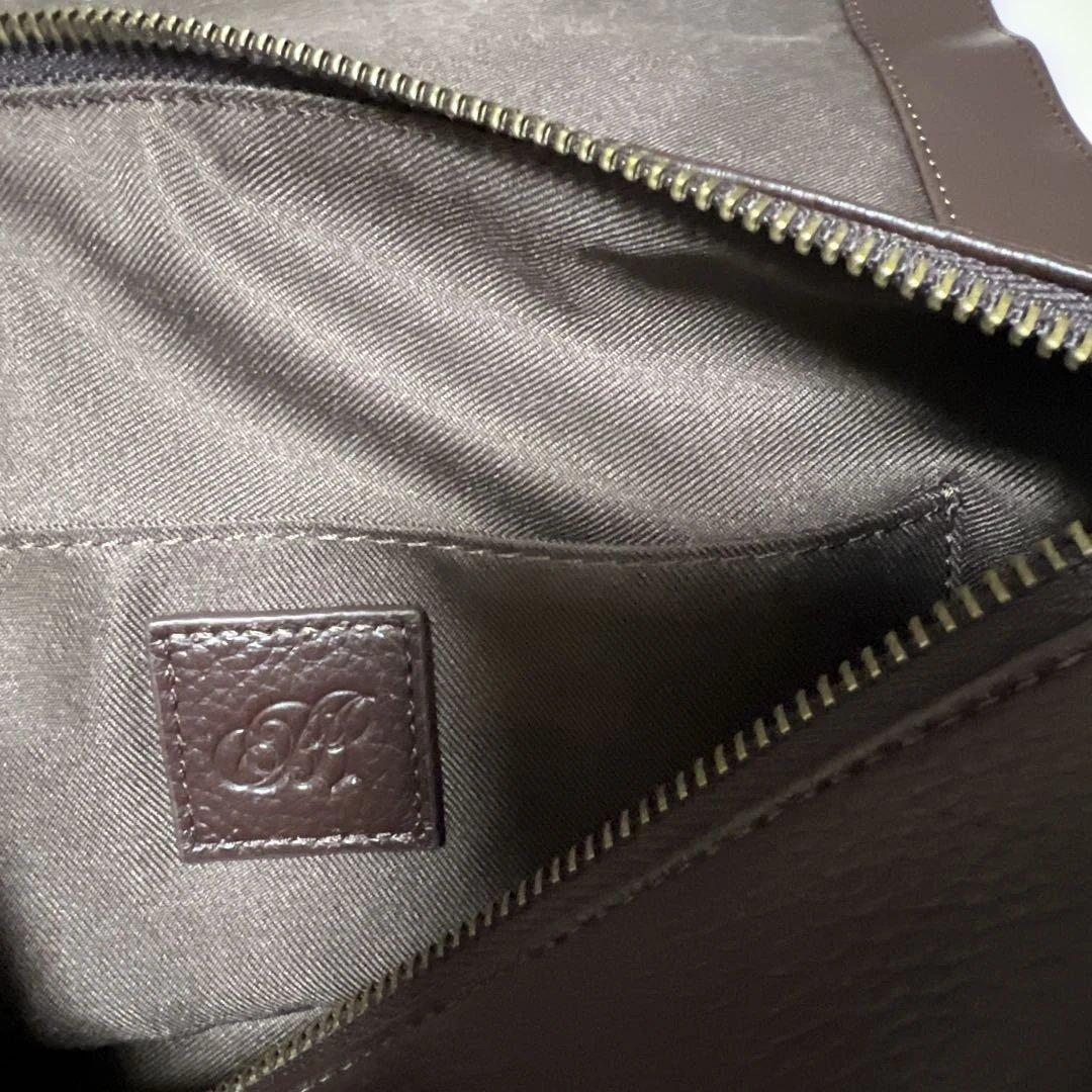 BEARDSLEY ビアズリー レザーボディバッグ ブラウン - メルカリ