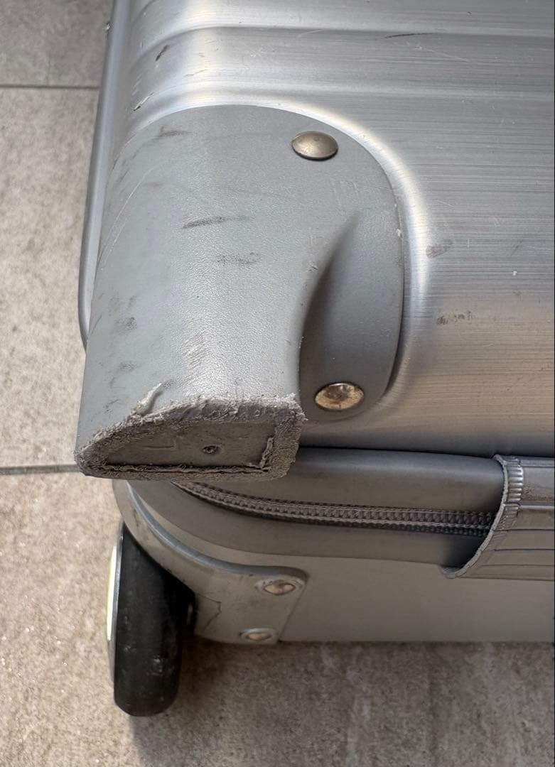 《希少》ZERO HALLIBURTON シルバー キャリーケース