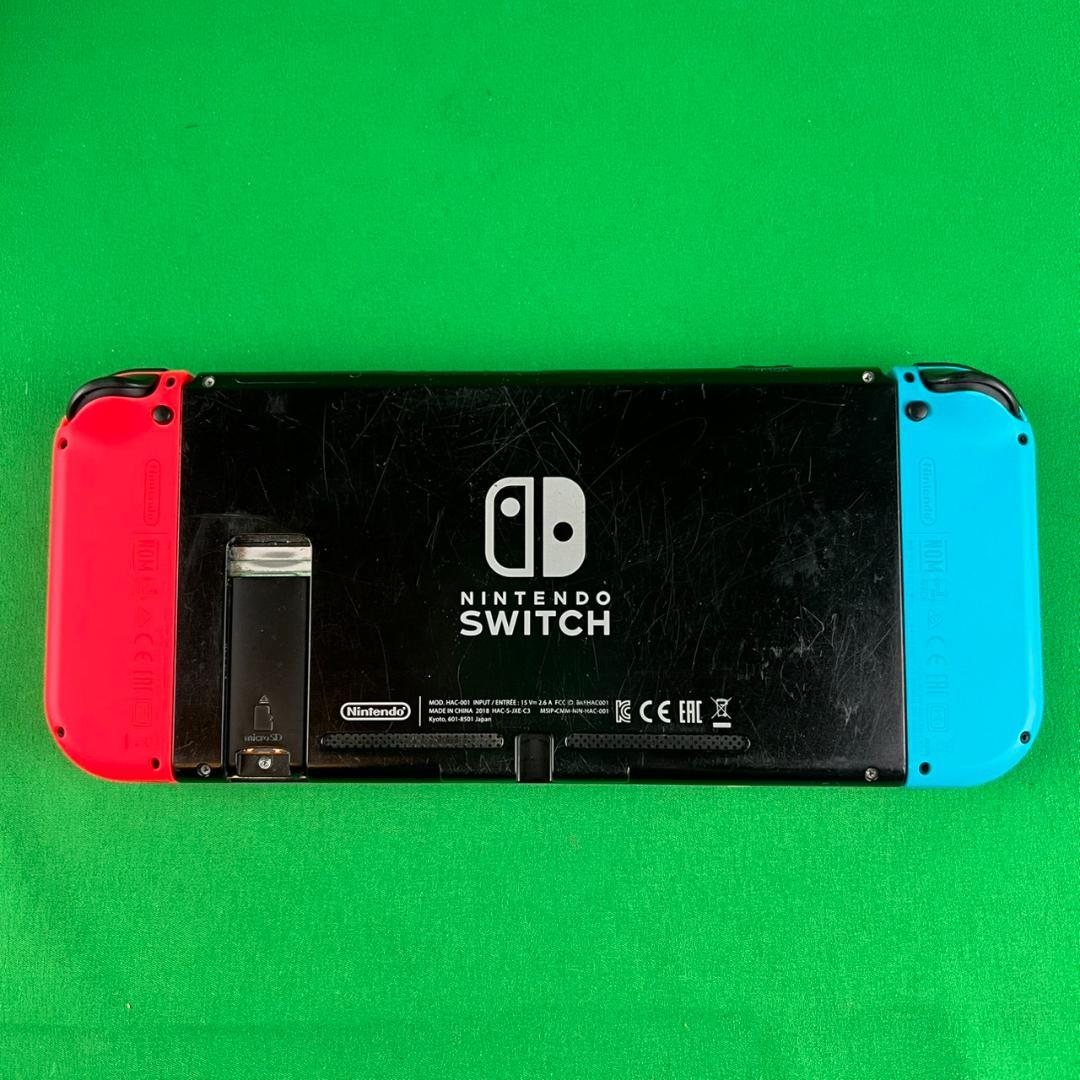 Nintendo　switch　本体　動作確認済み　背面欠損あり　おまけソフト付