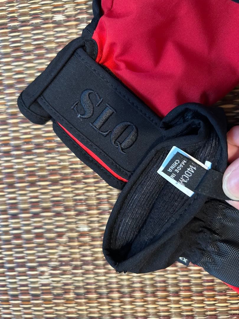 未使用品 nima スキーウェア 上下セット 150cm GOA-TEX 手袋