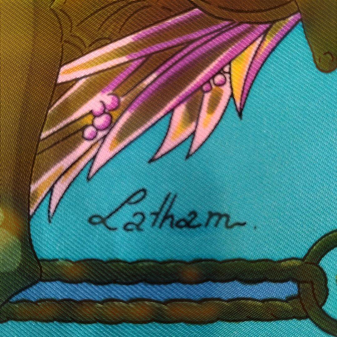 HERMÈS スカーフ 青緑色 金色装飾