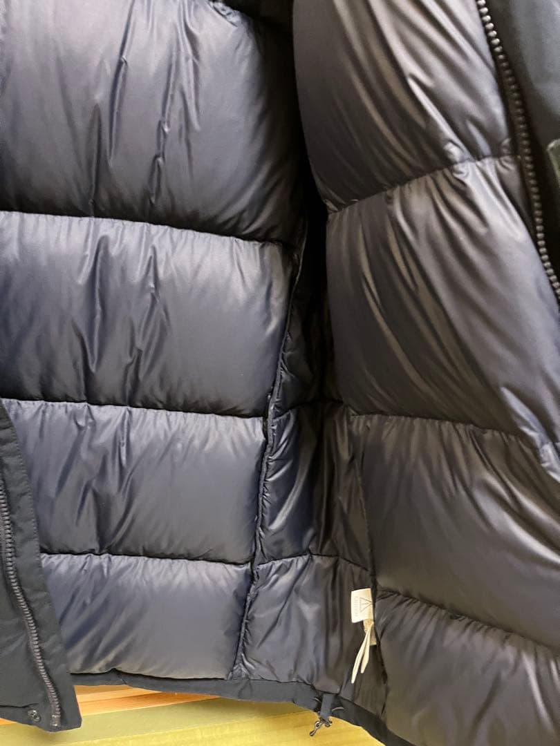 THE NORTH FACE ネイビー ダウンＬサイズ　ホワイトレーベル