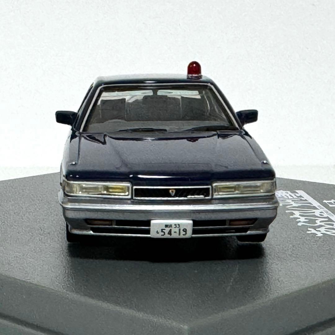 あぶない刑事1／43港3号日産レパード ダークブルーツートン - メルカリ