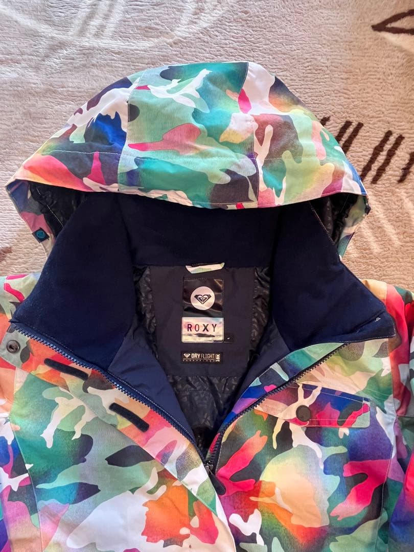 ROXY カラフル迷彩 スノーボードジャケット　Lサイズ