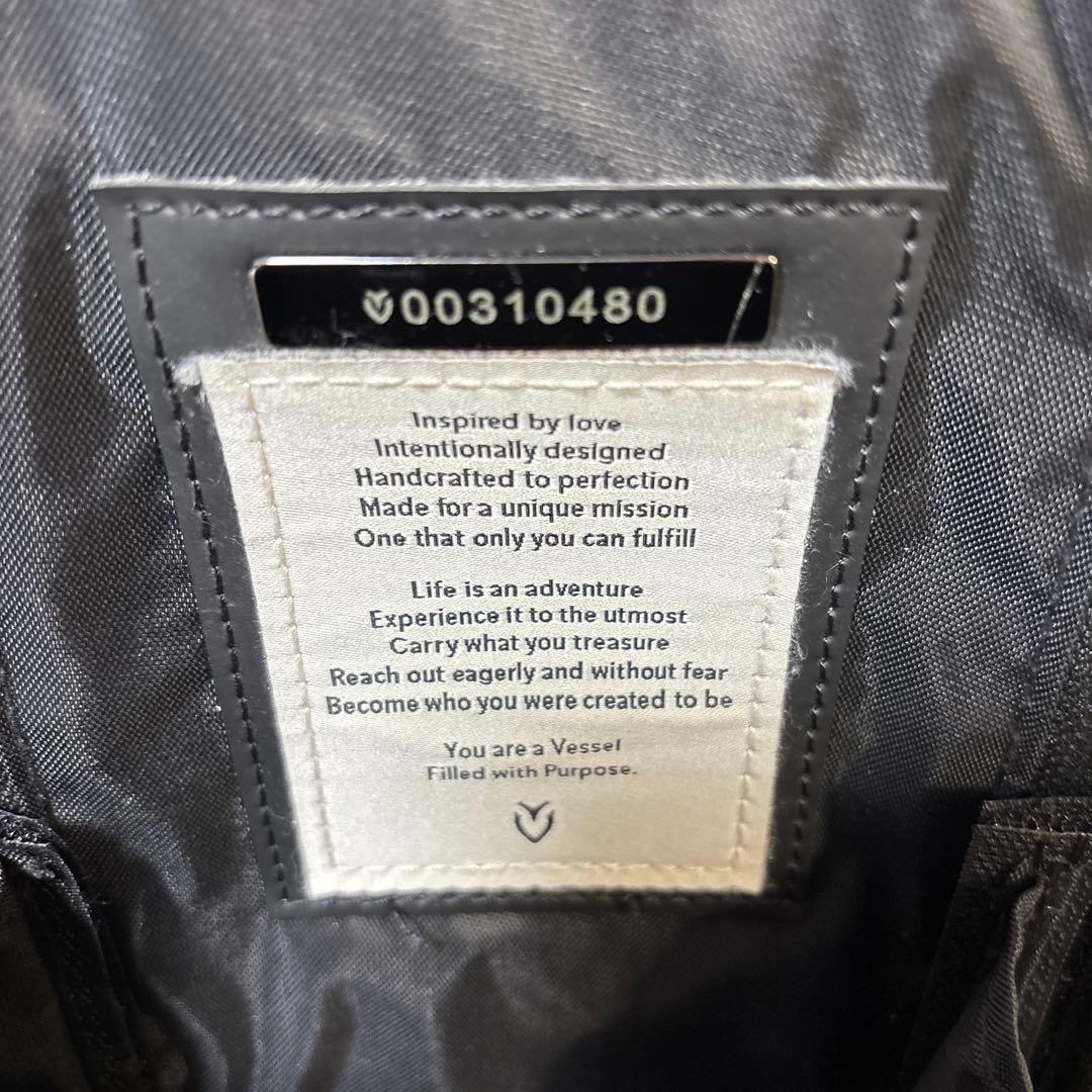 ベゼル　Lux 7 JP キャディバック　 　本革ヘッドカバー 5点セット付