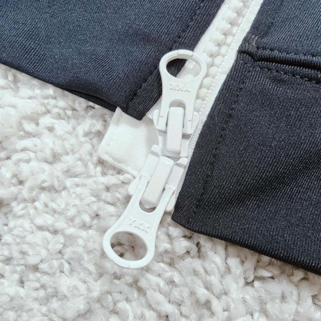 未使用 muta MARINE ラッシュパーカー Mサイズ ネイビー×ホワイト