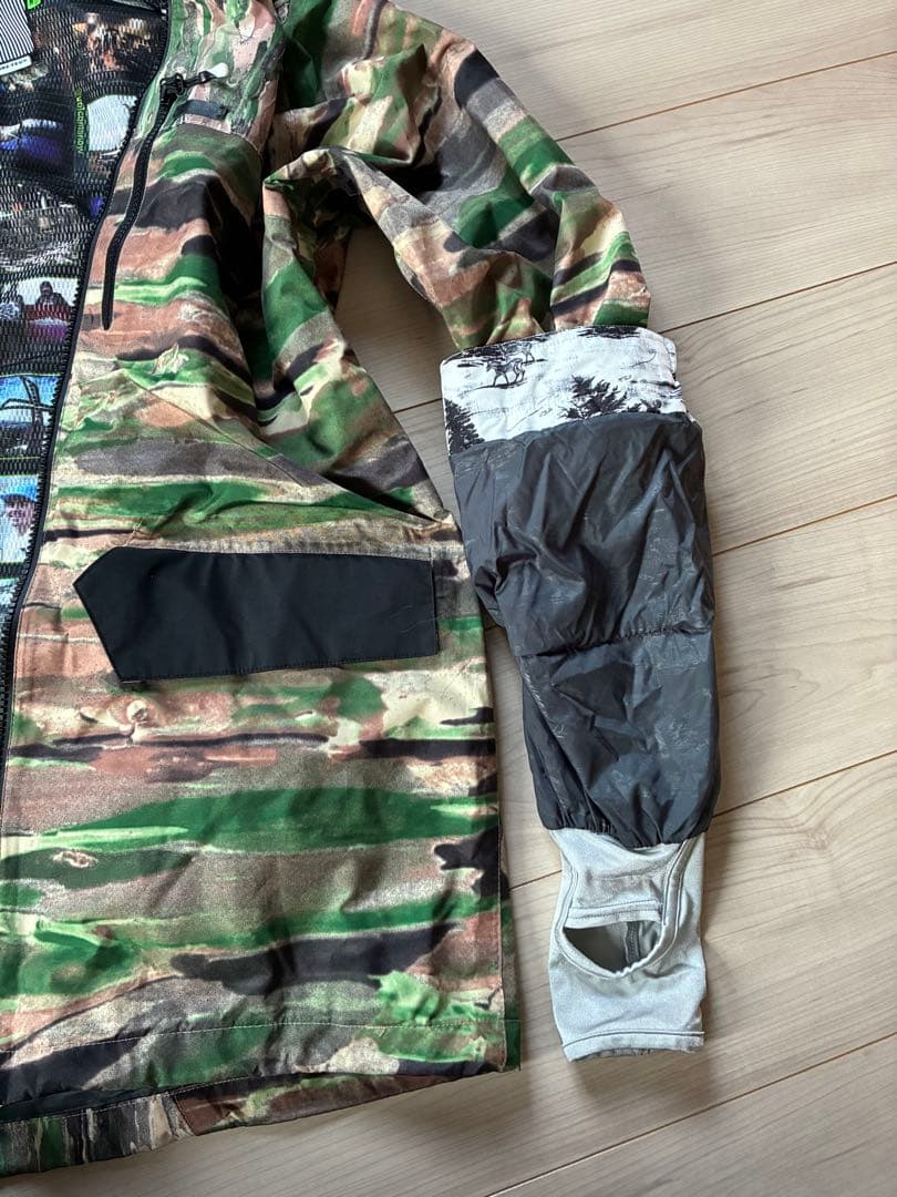 Volcom スキー・スノボーウェア　上下セット　USサイズM