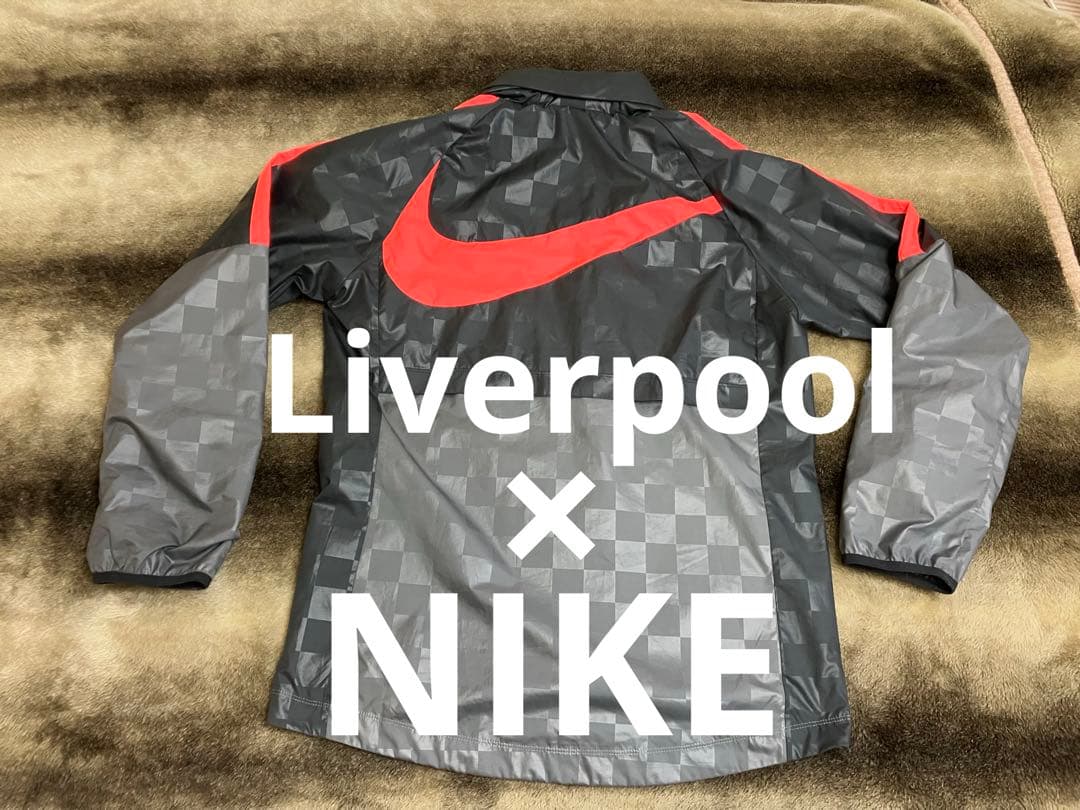 NIKE リバプール　ナイロンジャケット　Premier Liverpool