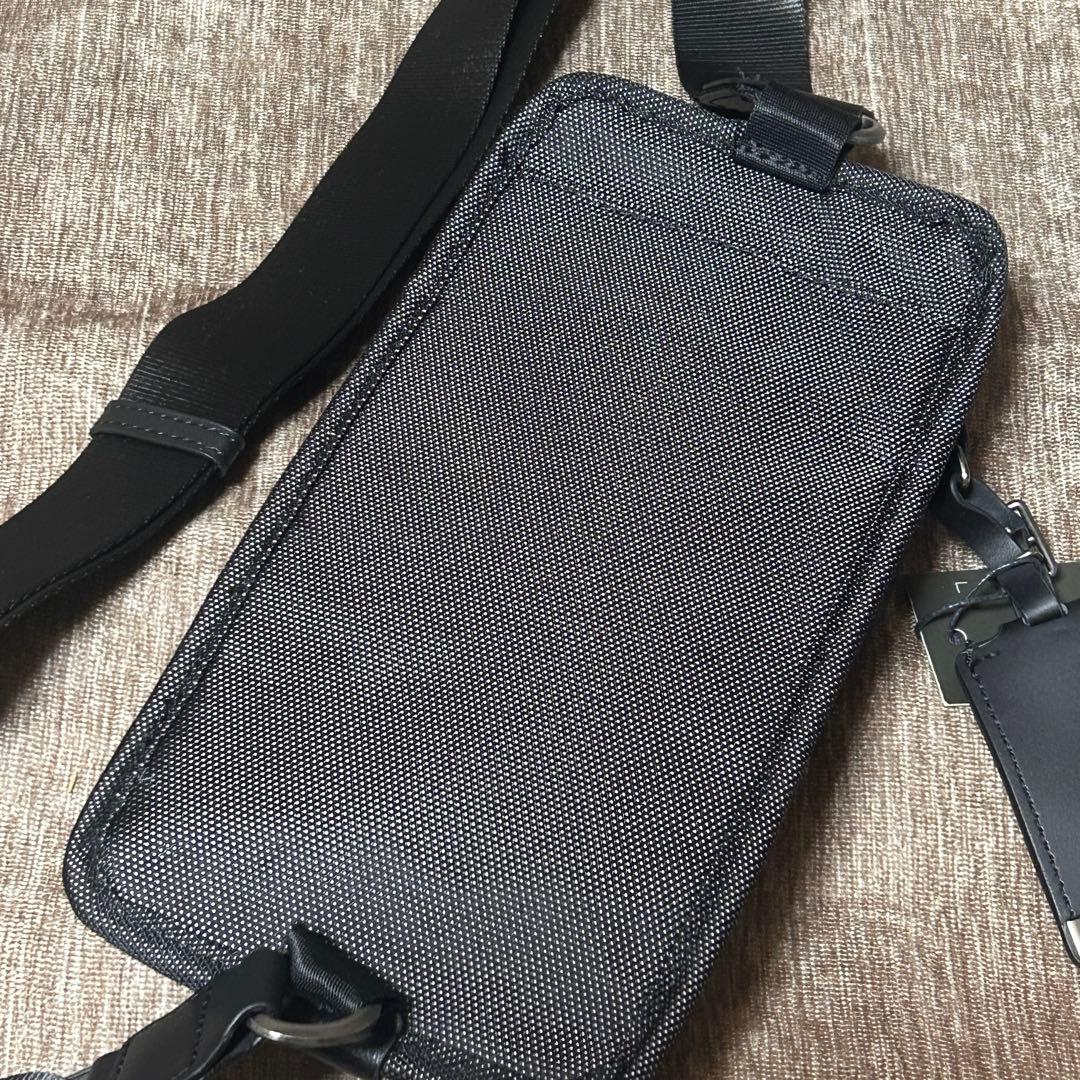 未使用　タグ付き　TUMI ALPHA3 コンパクト・スリング ボディバッグ