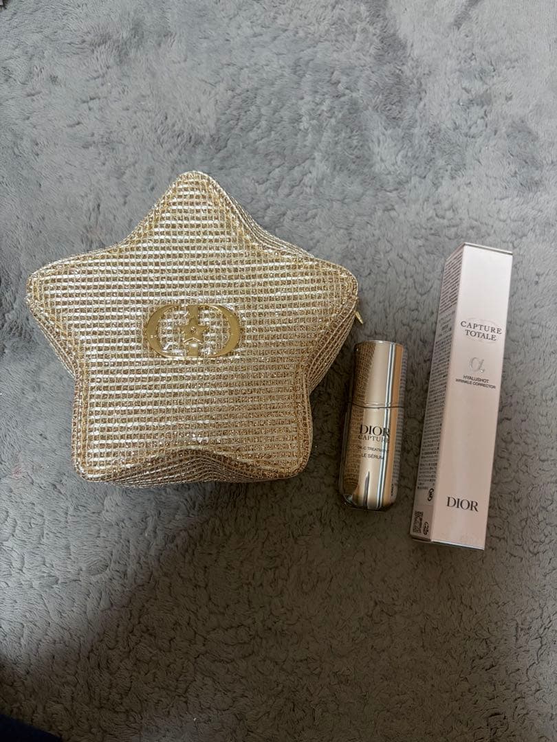 ディオール　カプチュールトータル　ヒアルショット　ホリデー