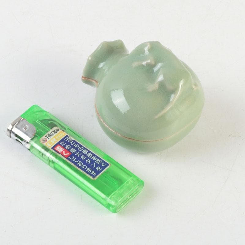 茶道具　真清水蔵六造　青磁　袋鼠香合　共布共箱　V　9725