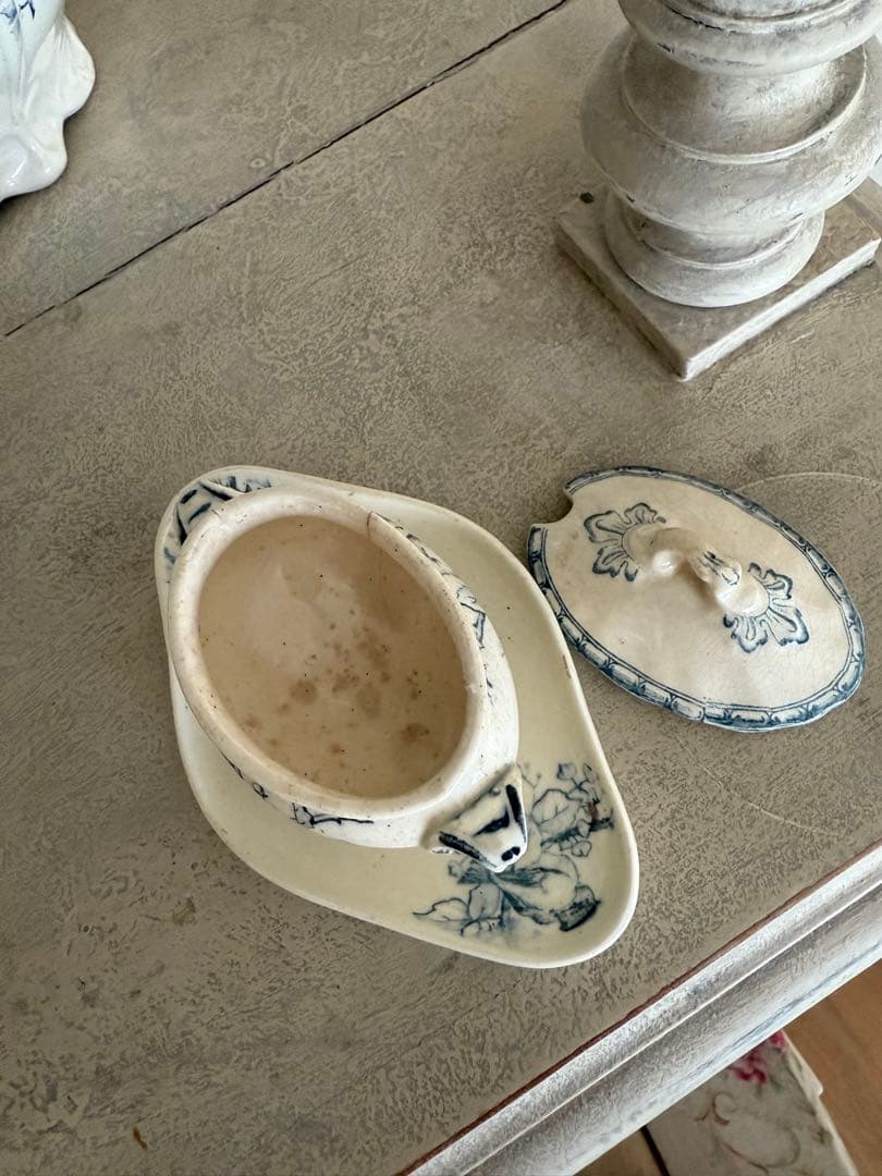 フランスアンティークショワジールロワ青い花模様小鳥柄のムタディエ