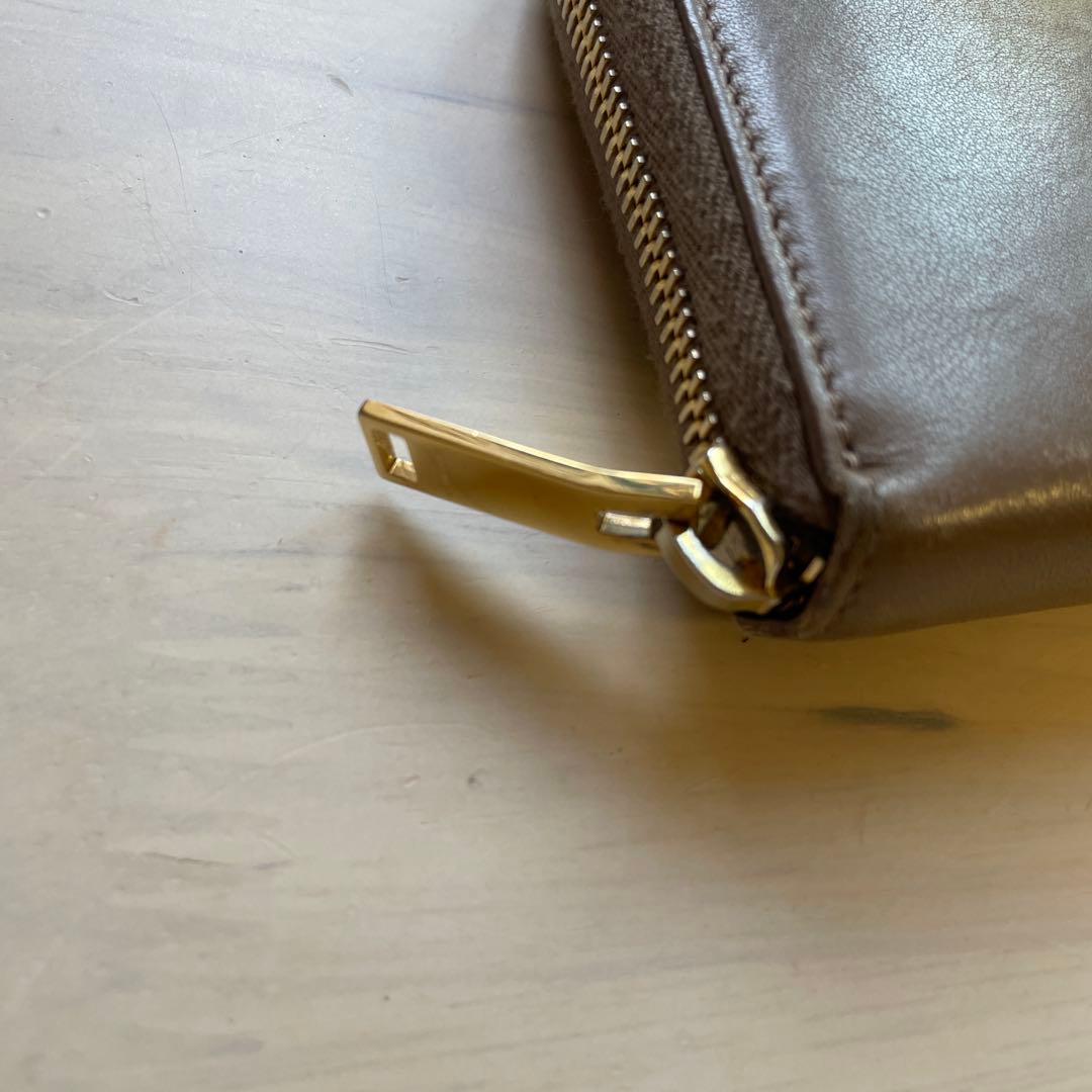 イヴ・サンローラン　長財布