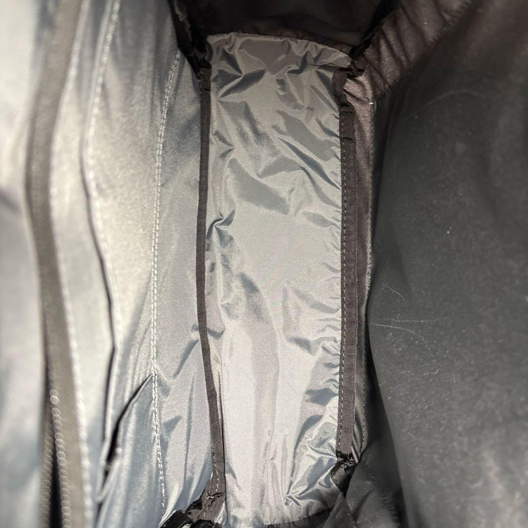 美品◎イアパピヨネ バーラップアウトフィッター A4可 リュック 巾着 男女 黒