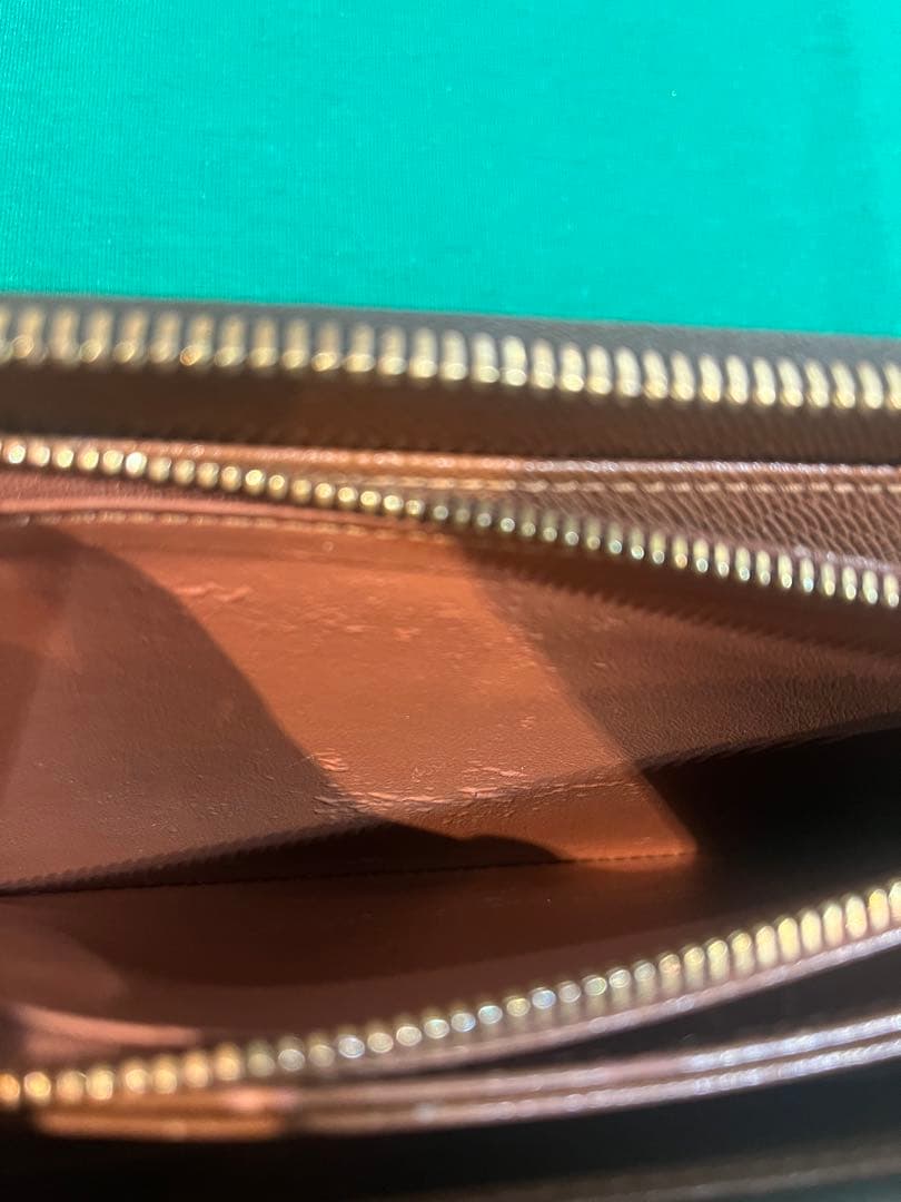 早い物勝ち！　 Louis Vuitton モノグラム ジッピーウォレット