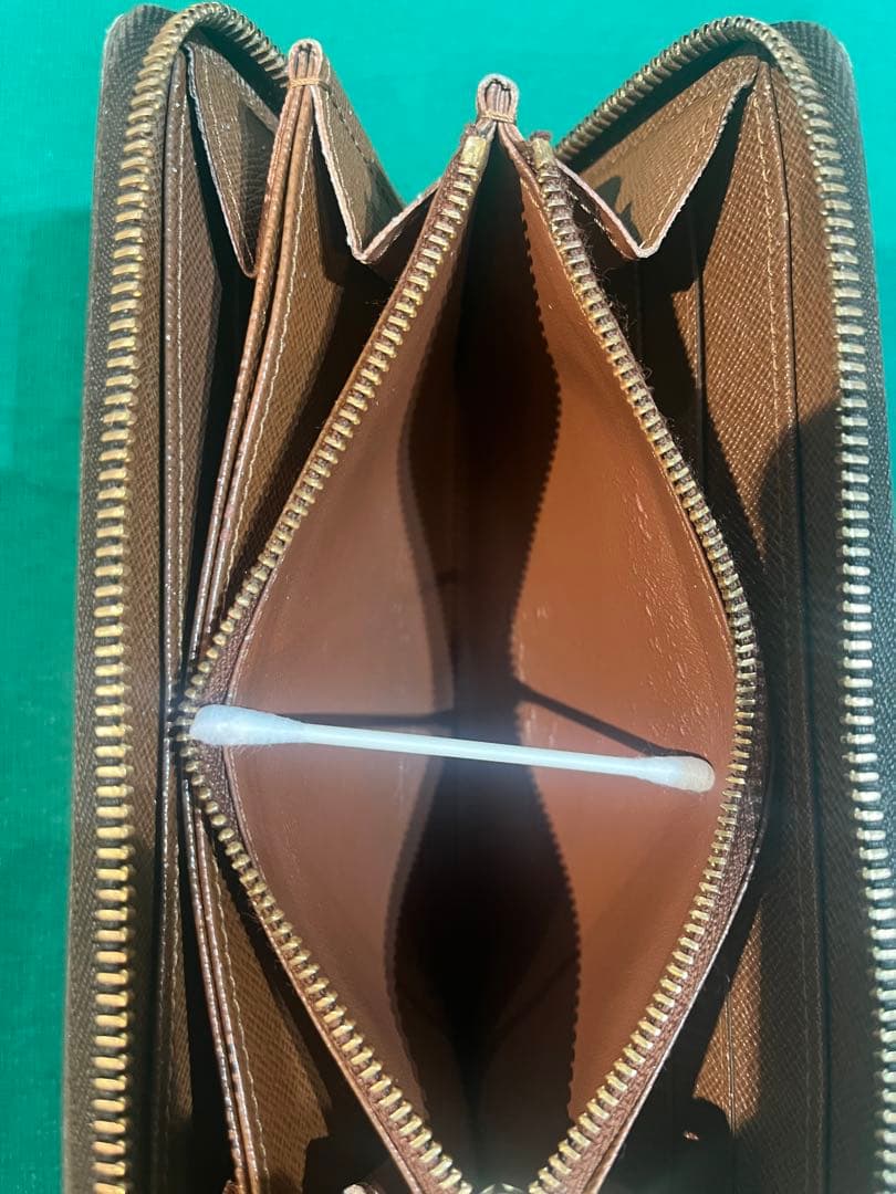 早い物勝ち！　 Louis Vuitton モノグラム ジッピーウォレット