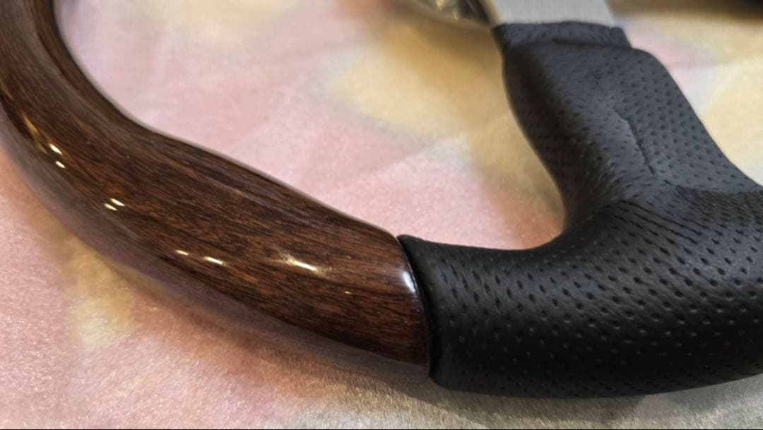 ⭐️新品⭐️MOMOステアリング ファイター レザー / ウッド (マホガニー)