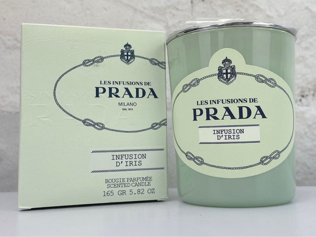 PRADA INFUSION D’IRIS SCENTED CANDLE