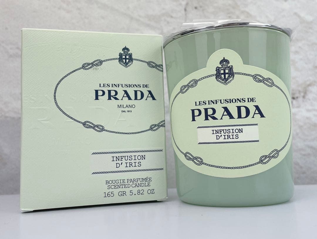 PRADA INFUSION D’IRIS SCENTED CANDLE