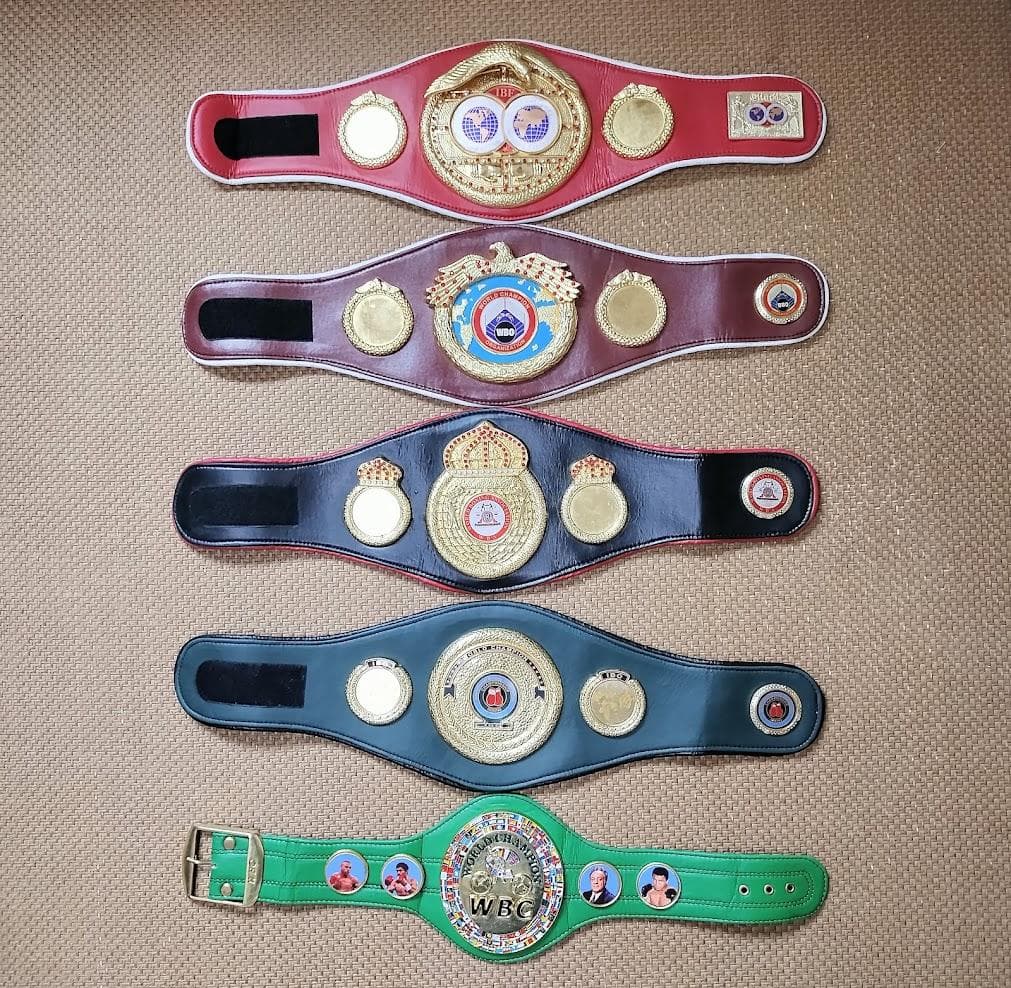 ボクシング IBO IBF WBA WBC WBO チャンピオンベルト レプリカ - メルカリ