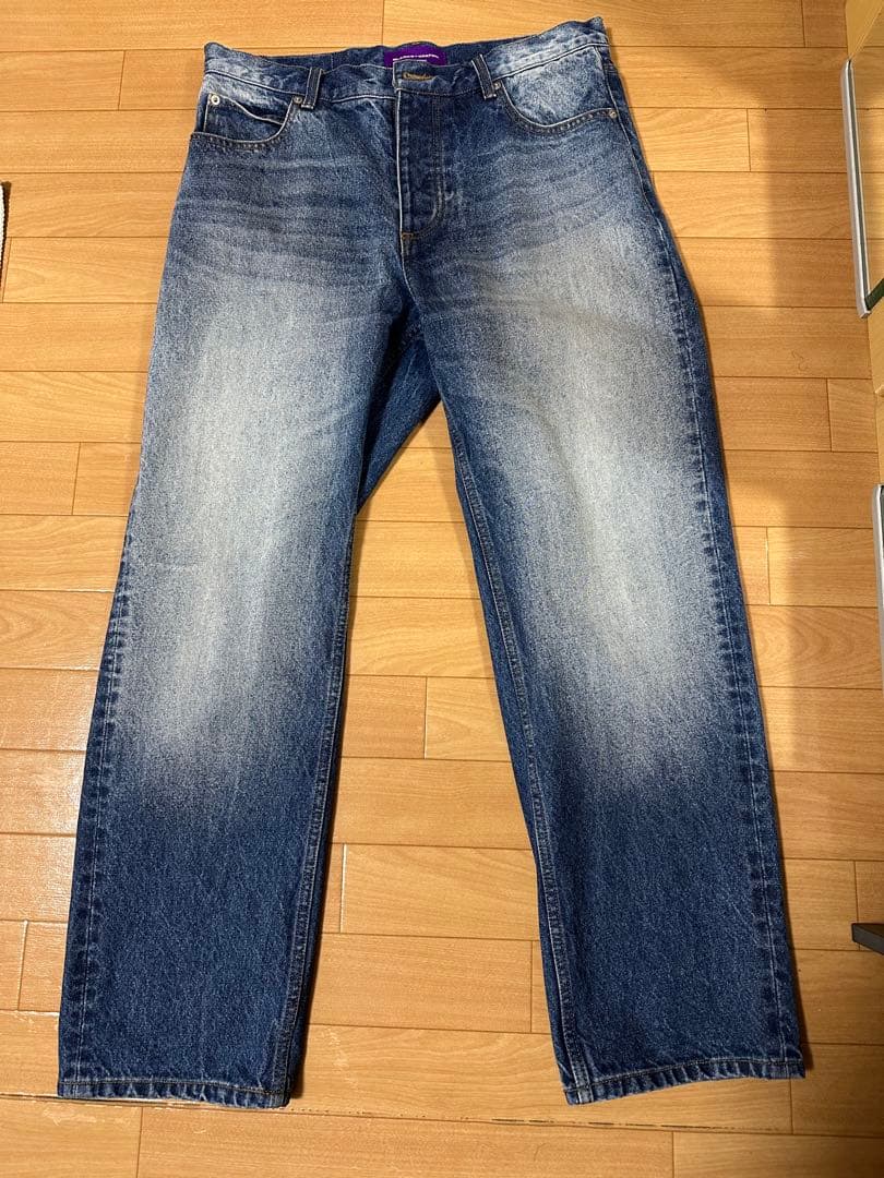 BLACKEYEPATCH バギージーンズ