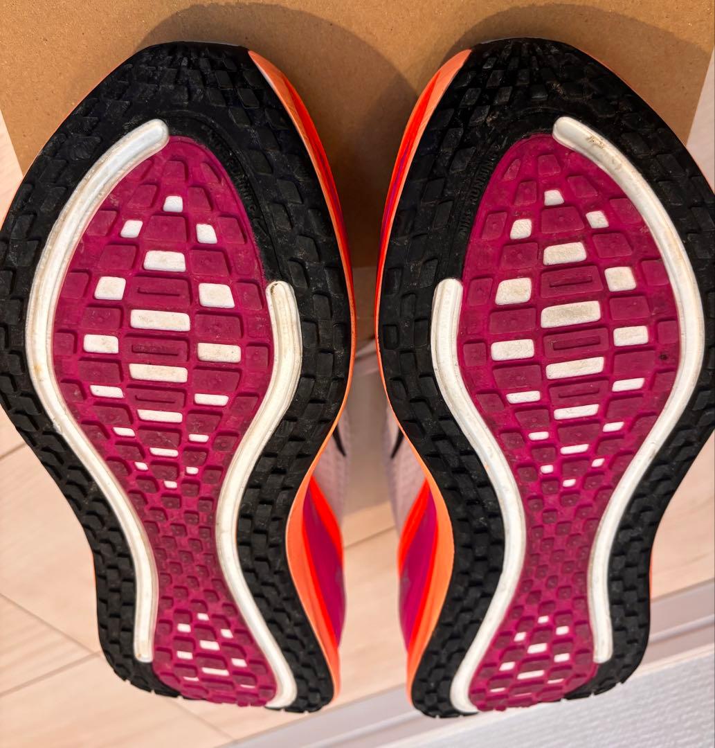 NIKE ナイキ ボメロプラス Vomero+ レディース 23.5cm