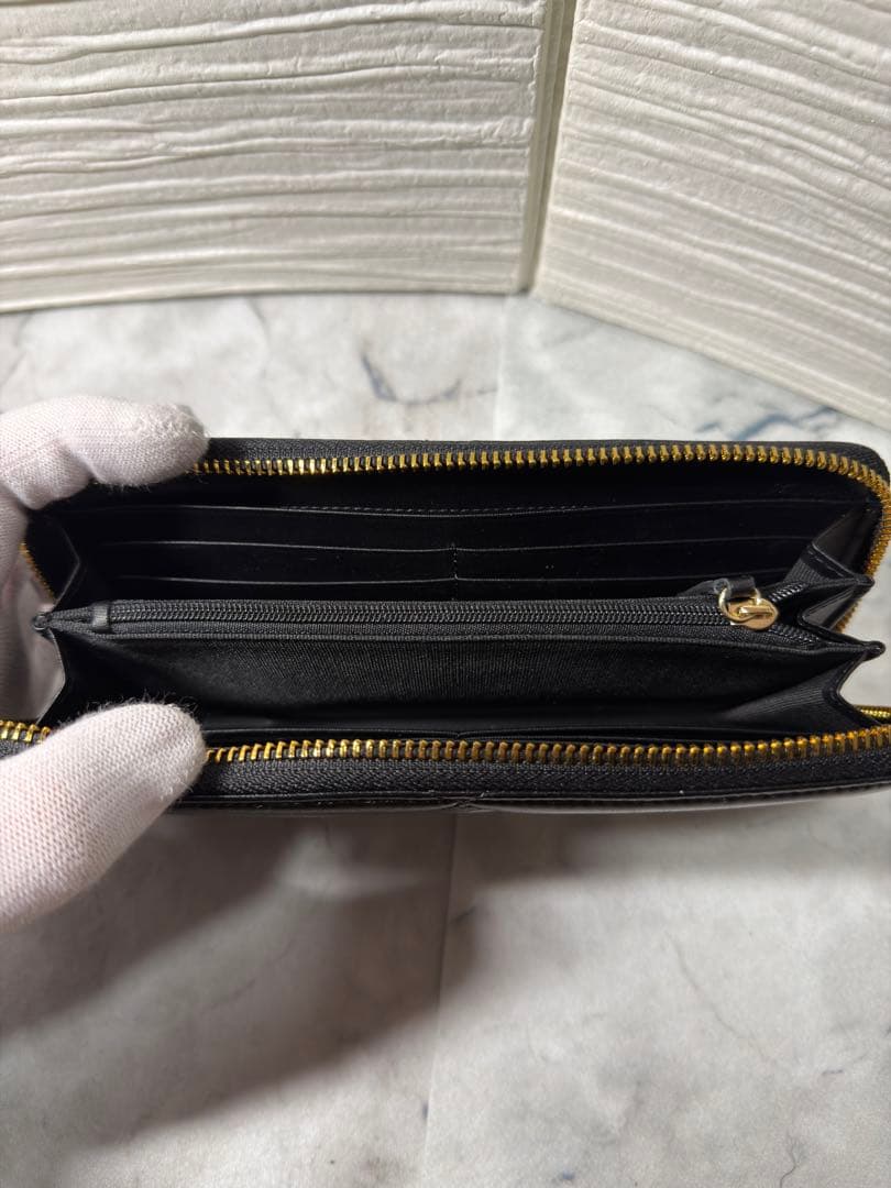 CHANEL ブラックレザー 長財布　ラムスキン
