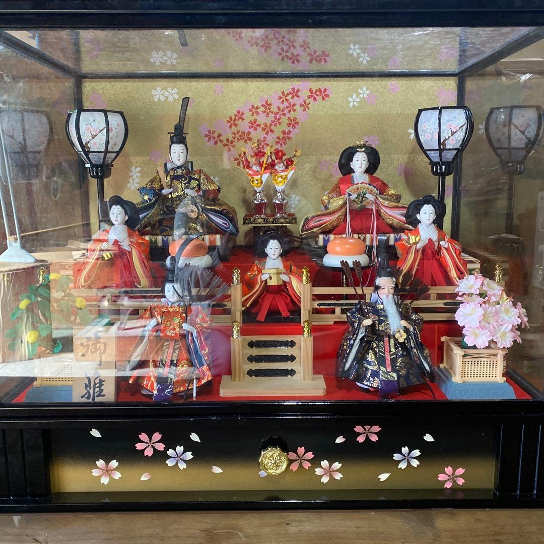 伝統的雛人形セット ガラスケース入り - メルカリ