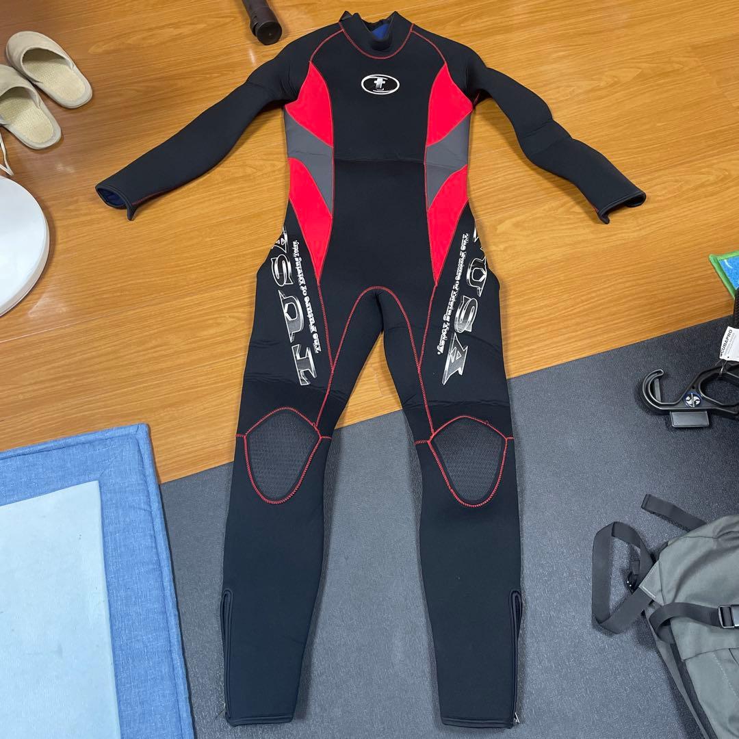 リ*ウ様 TUSA ウエットスーツ　メンズ　LA 170くらい