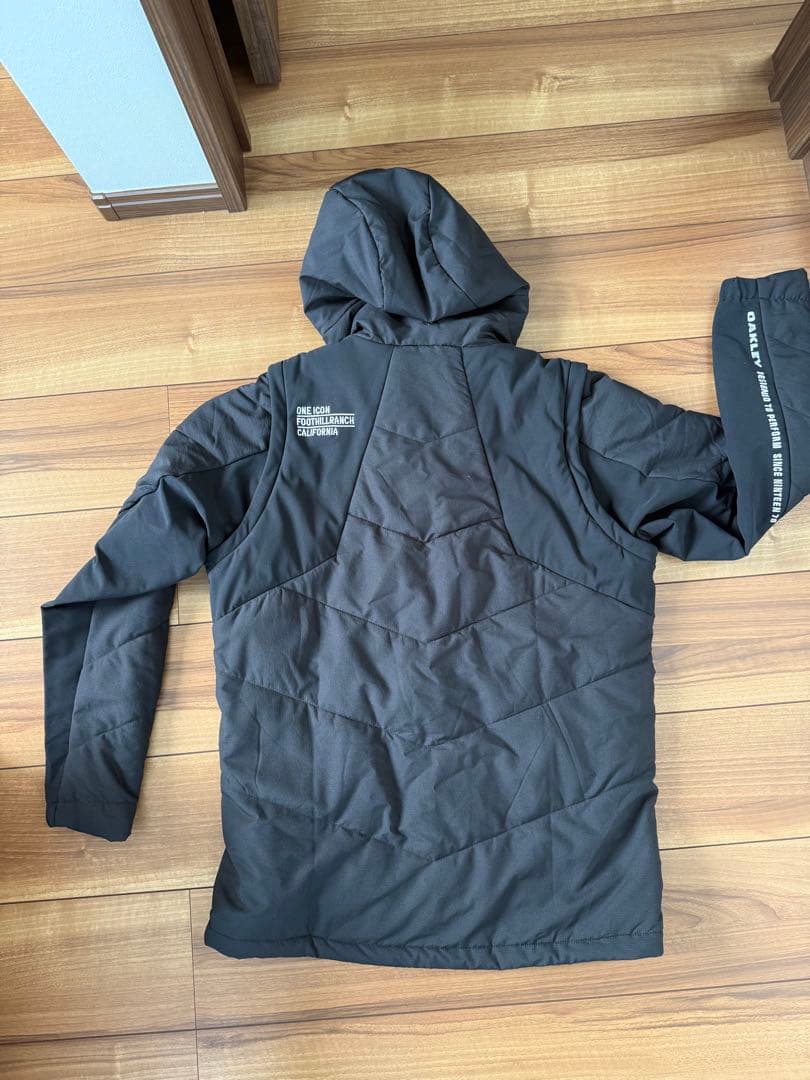 《Lサイズ》　オークリー　ゴルフウェア　ブルゾン