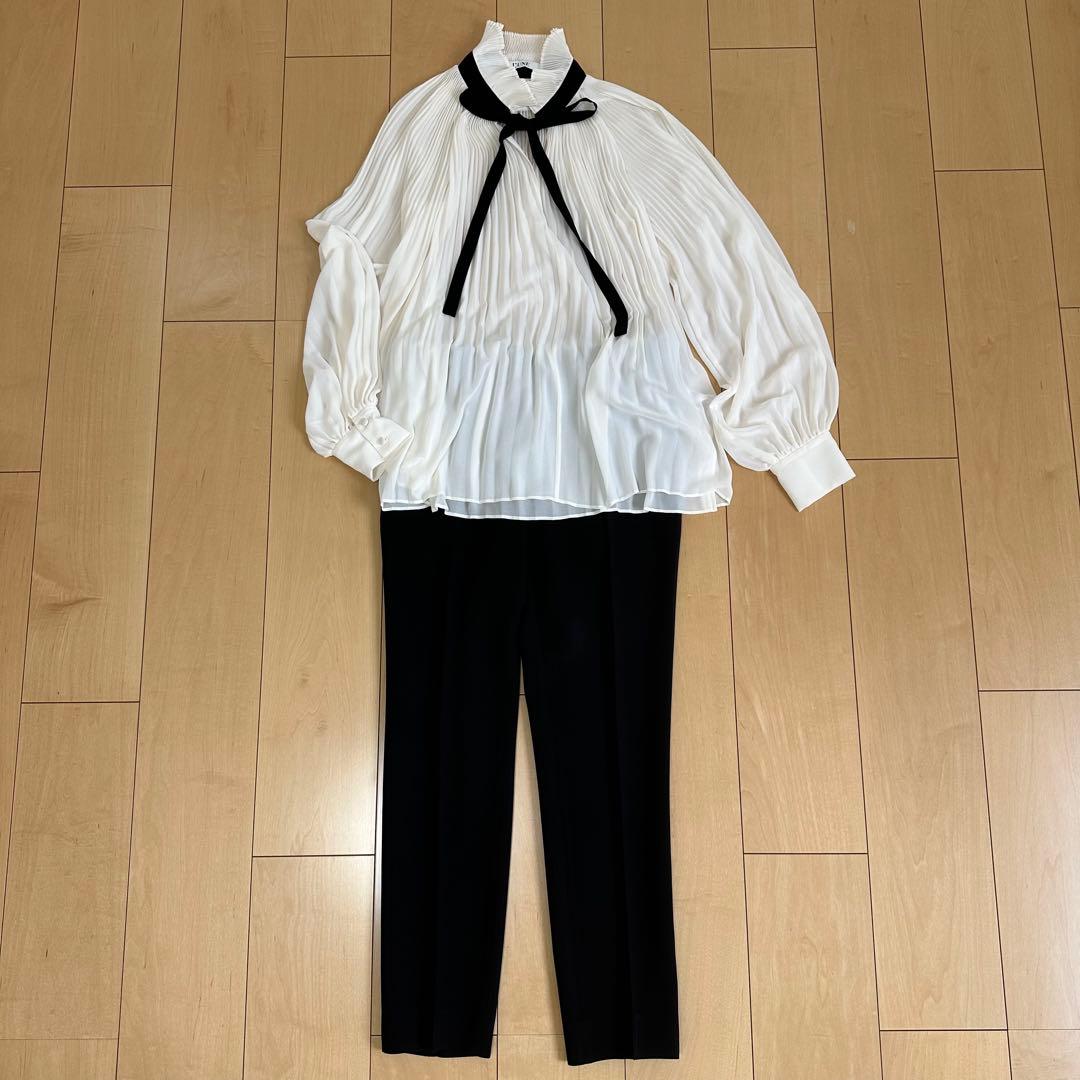 CELINE黒テーパードパンツ　フィービファイロ