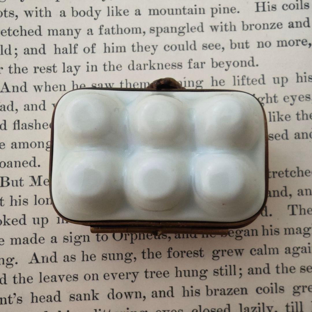 リモージュボックス　たまごボックス　卵　ミニチュア　フランス製