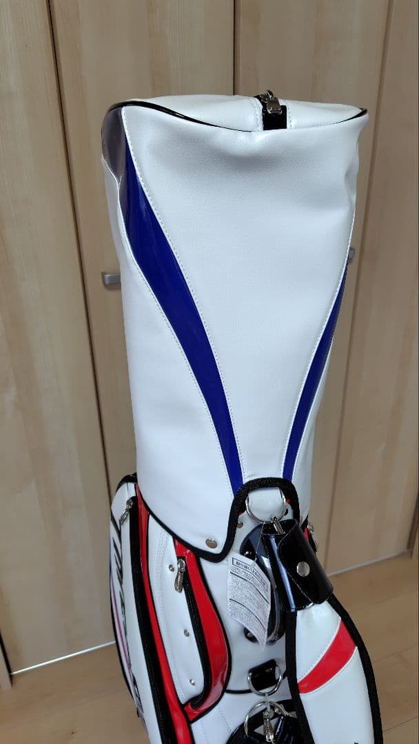 申ジエモデル　　ThreeBond キャディバッグ ホワイト/レッド/ブルー