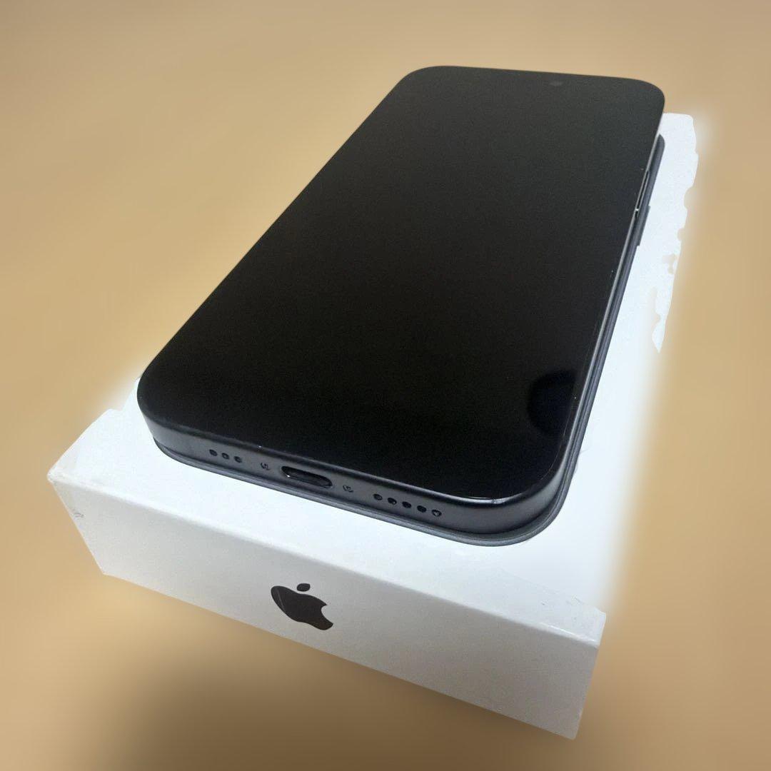 Apple iPhone 15ブラック 128GB 本体 SIMフリー